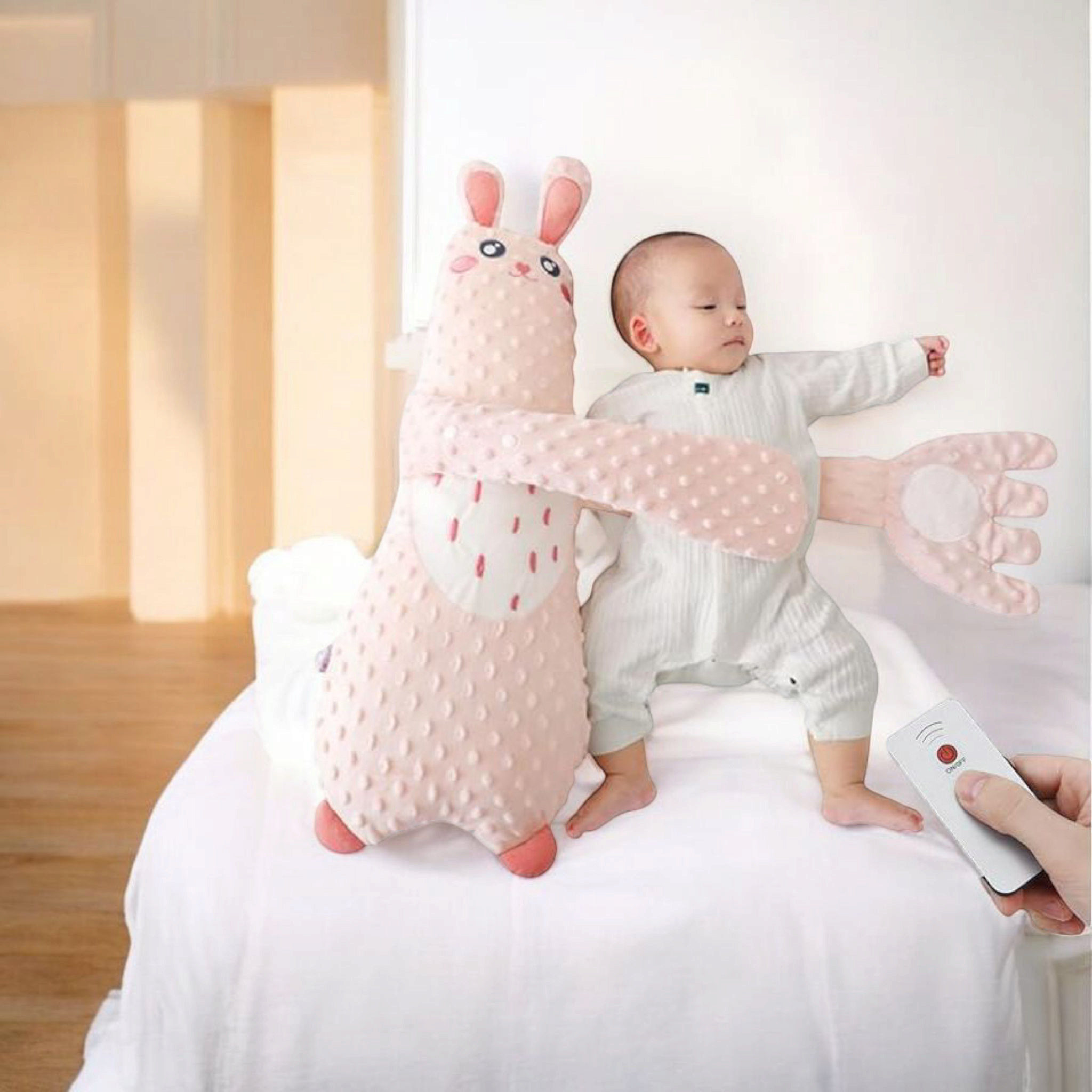 Soothing Sleep Giraffe – Patting Plush Toy with Remote
